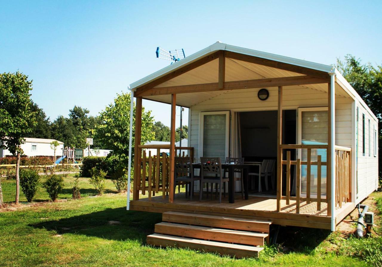 Camping Au Pre De L'Etang Sainte-Foy  Eksteriør bilde